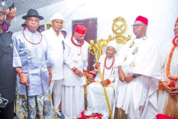 OROGUN CHIEF PRAISES HIS ROYAL MAJESTY'S INTEGRITY