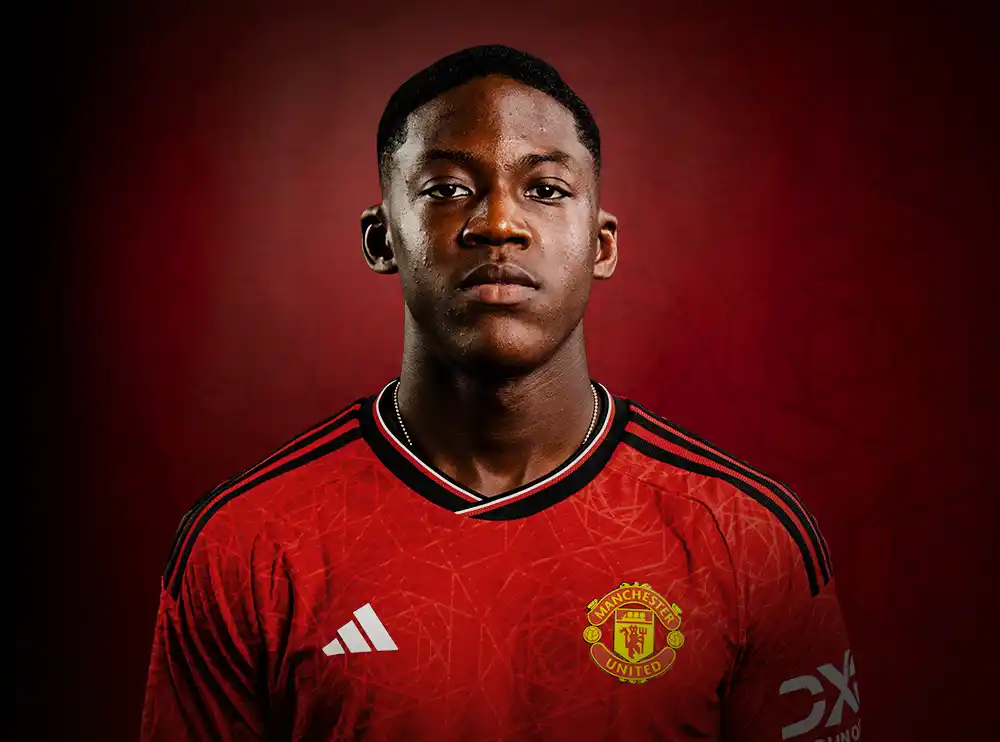 KOBBIE MAINOO SHINING AS MICHAEL CARRICK’S MIDFIELD LEGACY LIVES ON AT MANCHESTER UNITED