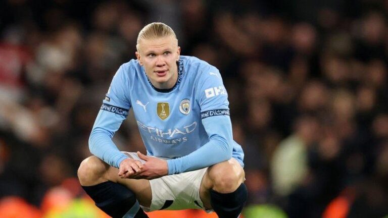 MANCHESTER CITY HELD TO DRAMATIC DRAW AT ETIHAD IN TITLE RACE SETBACK