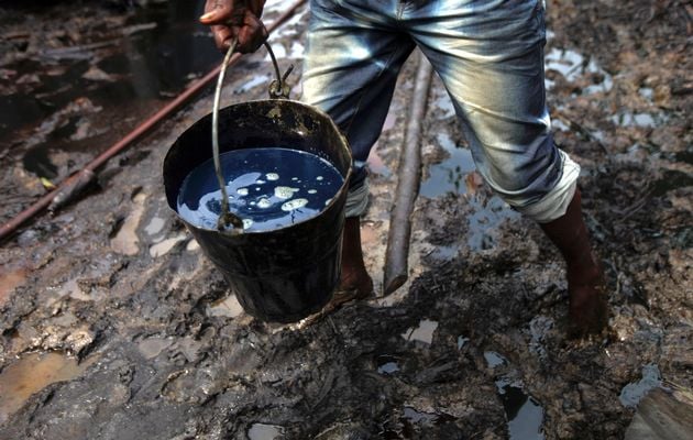 The recent discovery of crude oil has caused a heated debate among the Okpe-Isoko community in Delta State, as the Adhakpor family is refusing what it considers to be a lease agreement which it says was entered into with Sterling Global Limited for the exploration and development of the oil-bearing land.